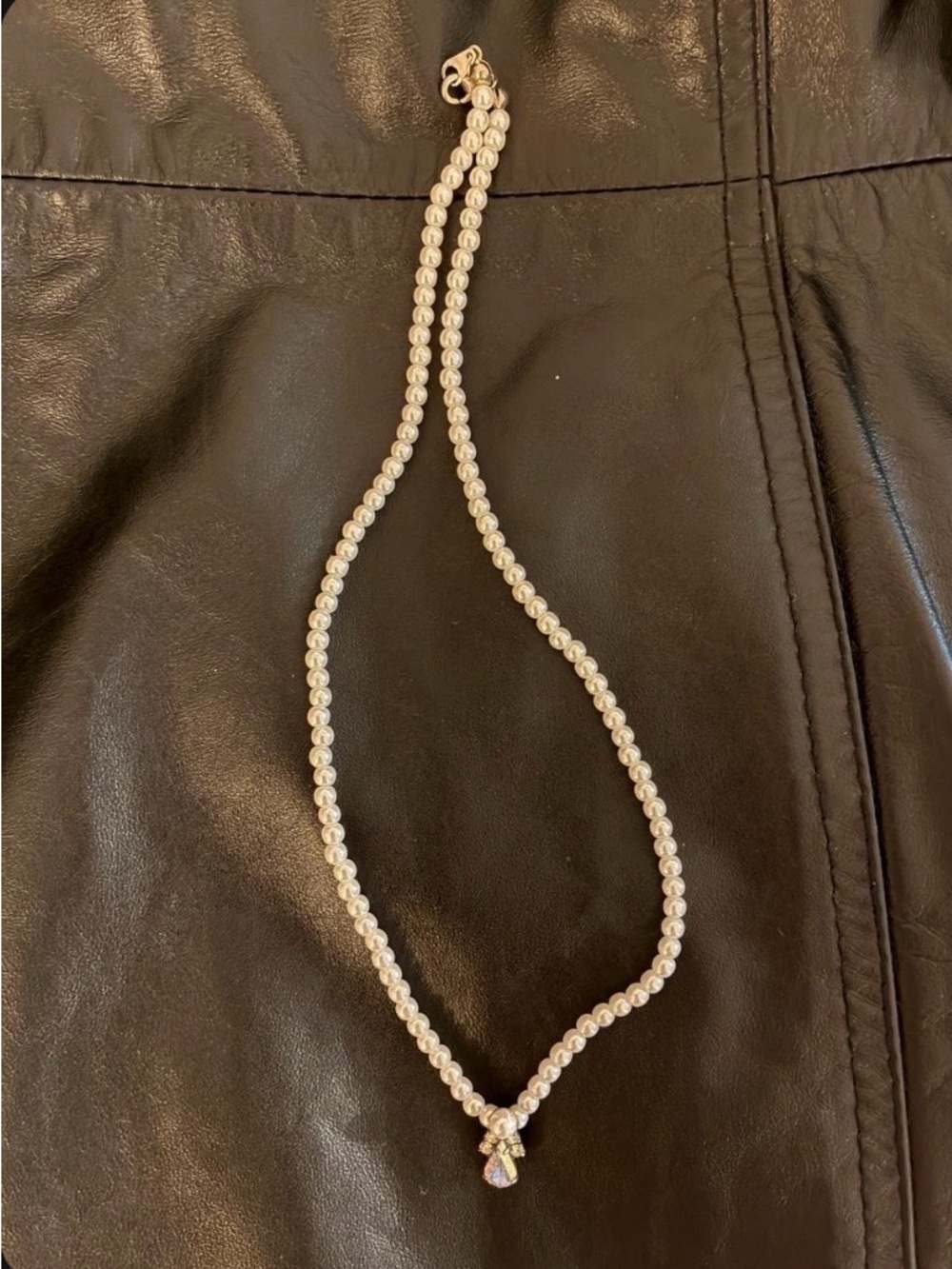 Classic White Pearl Necklace with Crystal Pendant